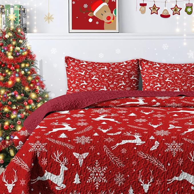 Christmas King Size Quilt Set, White Funny Reindeer Lightweight Bedspread Coverlet with Pillow Shams for Kids and Adults, Winter Snowflake Plants 3 Pcs Bedding Bed Cover