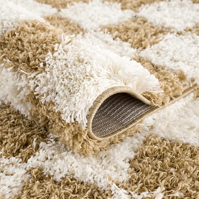 BoutiqueRugs Atira Modern Checkered Shag Area Rug - High Pile Fluffy Shaggy Carpet for Entryway, Living Room, Nursery, Playroom, Girls Boys Room - Light Mustard,Cream - 4' x 6'
