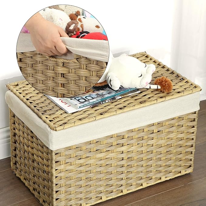 SONGMICS Storage Basket with Lid, 17.2 Gallon (65L) Storage Bin, Woven Blanket Storage Basket with Handles, Foldable, Removable Liner, Metal Frame, for Bedroom, Laundry Room, Natural URST56NL