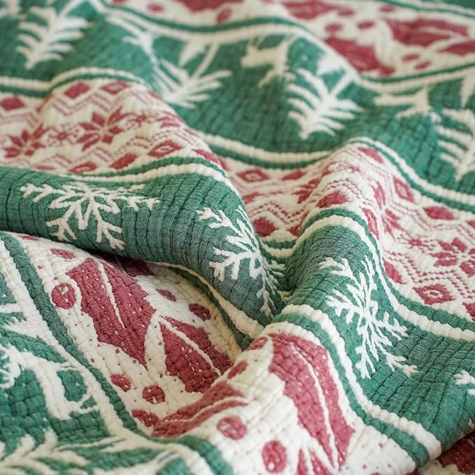 Christmas Muslin Comforter – Cotton Muslin Blanket with Soft Fiber Filling, Breathable & Cozy Muslin Throw Blanket, Reversible Holiday Quilt (Merry Christmas, Queen (U.S. Standard))