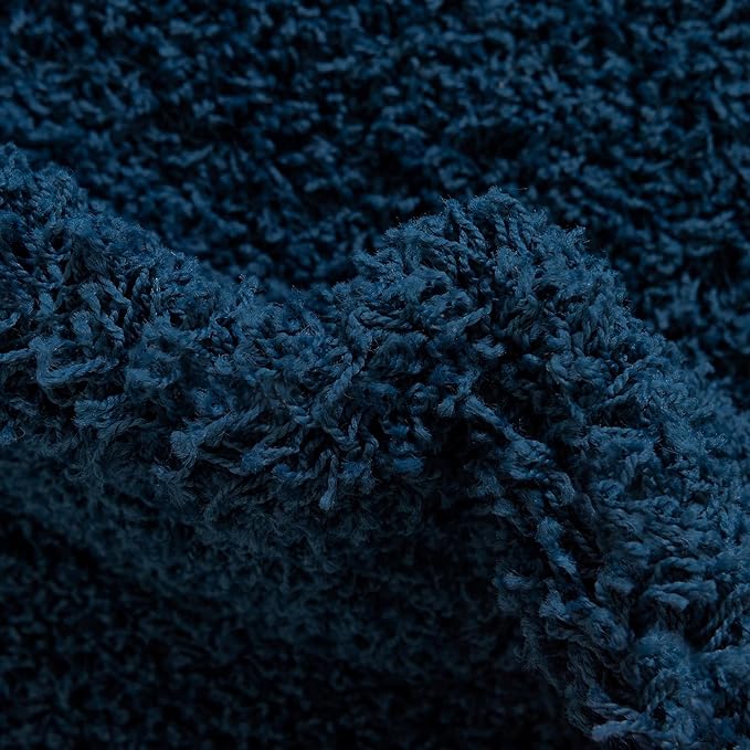 Unique Loom Solid Shag Collection Area Rug (5' 1" Round, Sapphire Blue/ Navy Blue)