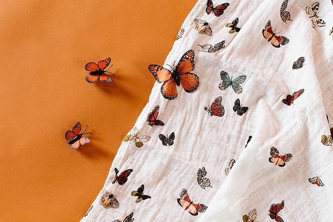 CLEMENTINE KIDS Muslin Infant Swaddles (Butterfly Swarm)