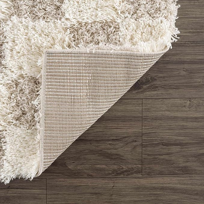 BoutiqueRugs Atira Modern Checkered Shag Area Rug - High Pile Fluffy Shaggy Carpet for Kids Room, Nursery, Living Room, Bedroom - Beige, Cream, White - 6'7" X 9'6" (6x9)