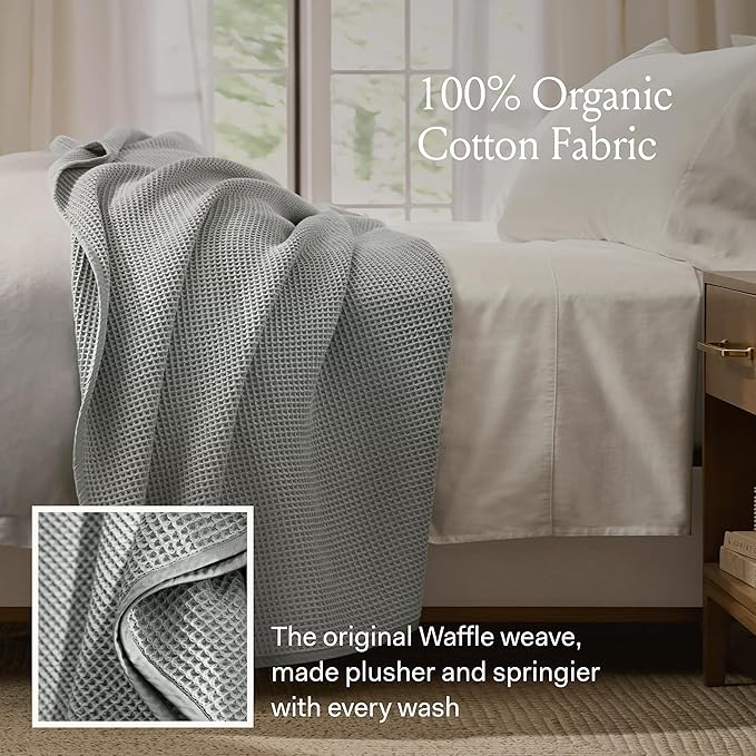 BOLL & BRANCH Waffle Bed Blanket - King/Cal King, Holly - Luxury 100% Organic Cotton - Soft, Lightweight and Breathable - Textured Waffle Weave