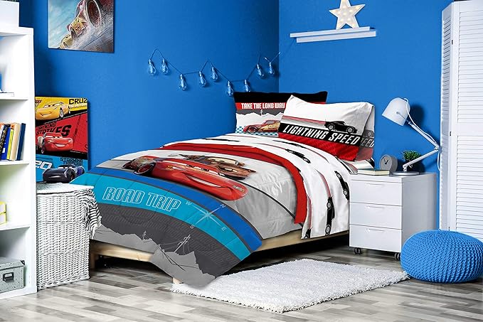 Jay Franco Disney Pixar Cars Racing Machine 7 Piece Full Bed Set - Includes Comforter & Sheet Set - Bedding Features Lightning McQueen - Super Soft Fade Resistant Microfiber