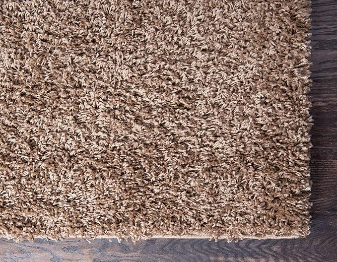 Unique Loom Solid Shag Collection Area Rug (2' 2" x 3' 1" Rectangle, Sandy Brown)