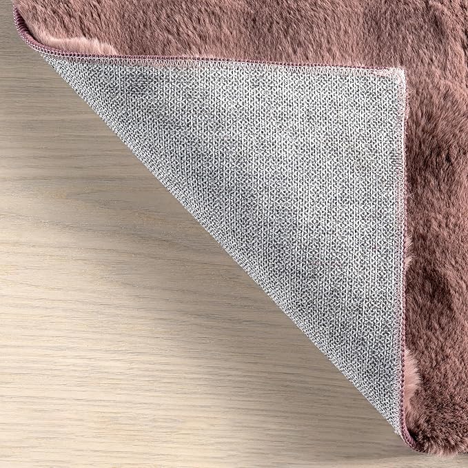 nuLOOM Jeni Burgundy, 5' x 8', Solid Faux Rabbit, Fluffy and Cozy, High Traffic, Stain Resistant, Easy Clean, Durable Washable Area Rug for Bedroom, Living Room, Dining, Den, Foyer, Entryway